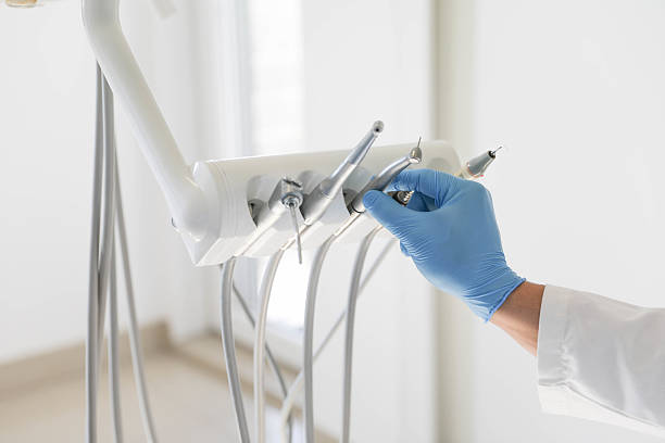 24/7 Emergency Teeth Whitening experts in Pine Manor, FL